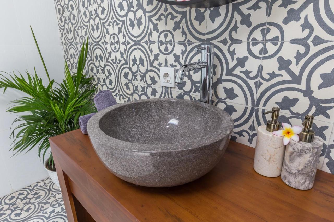 Villa Azura Seminyak Eksteriør billede